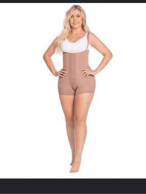 High-Waist Sculpting Bodyshort Shapewear - Taupe